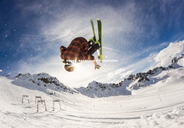 亚博体育官网-罗伯逊豪言，距离世界杯仅90分钟，坚信苏格兰能战胜丹麦